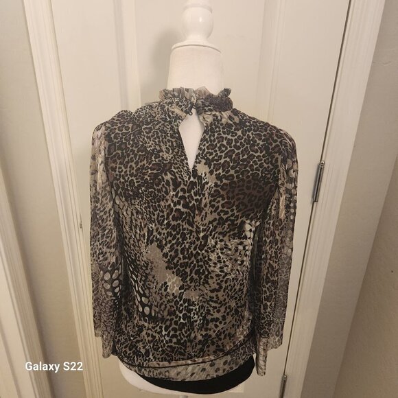 Chicos's Blouse. NWT. Size Small. Host Pick. - Picture 2 of 13